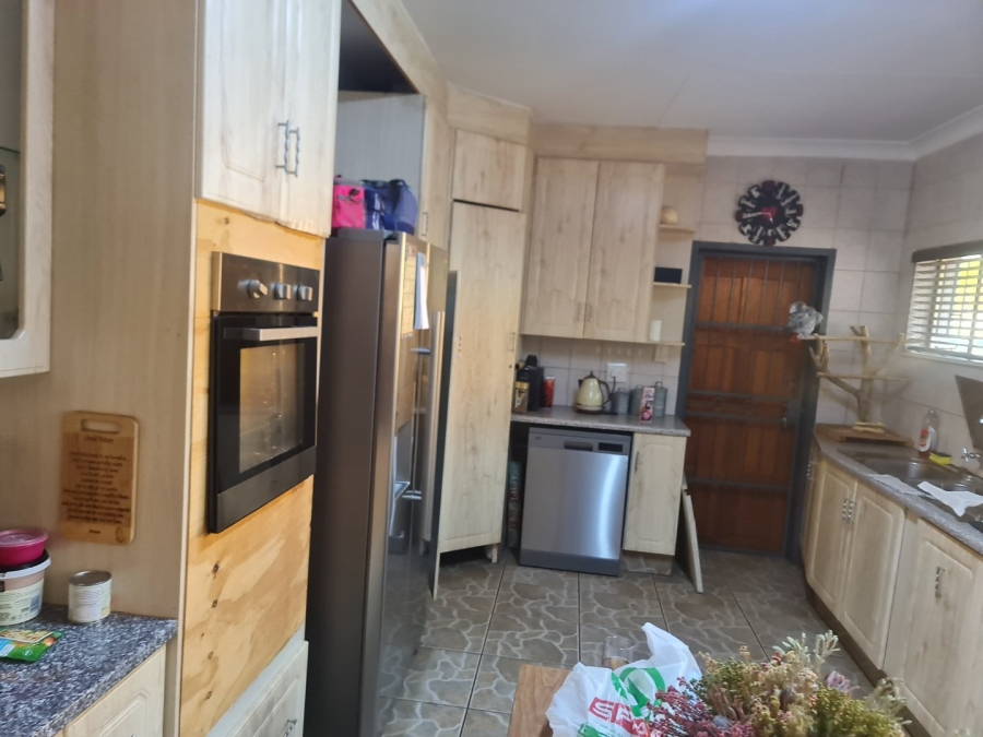 4 Bedroom Property for Sale in Protea Park North West